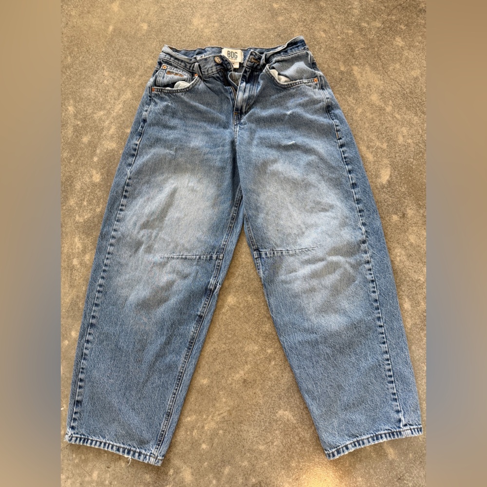 BDG Logan Buckle Baggy Barrel Jean